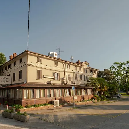 Otel Paquito