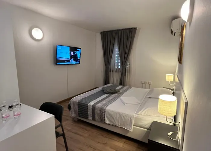 Paquito 2* נובה גוריקה